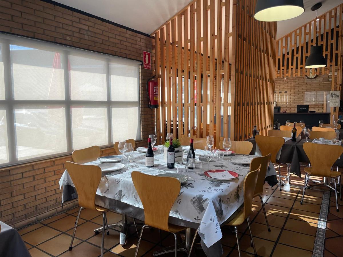 Hotel Aragon La Puebla de Alfindén Kültér fotó